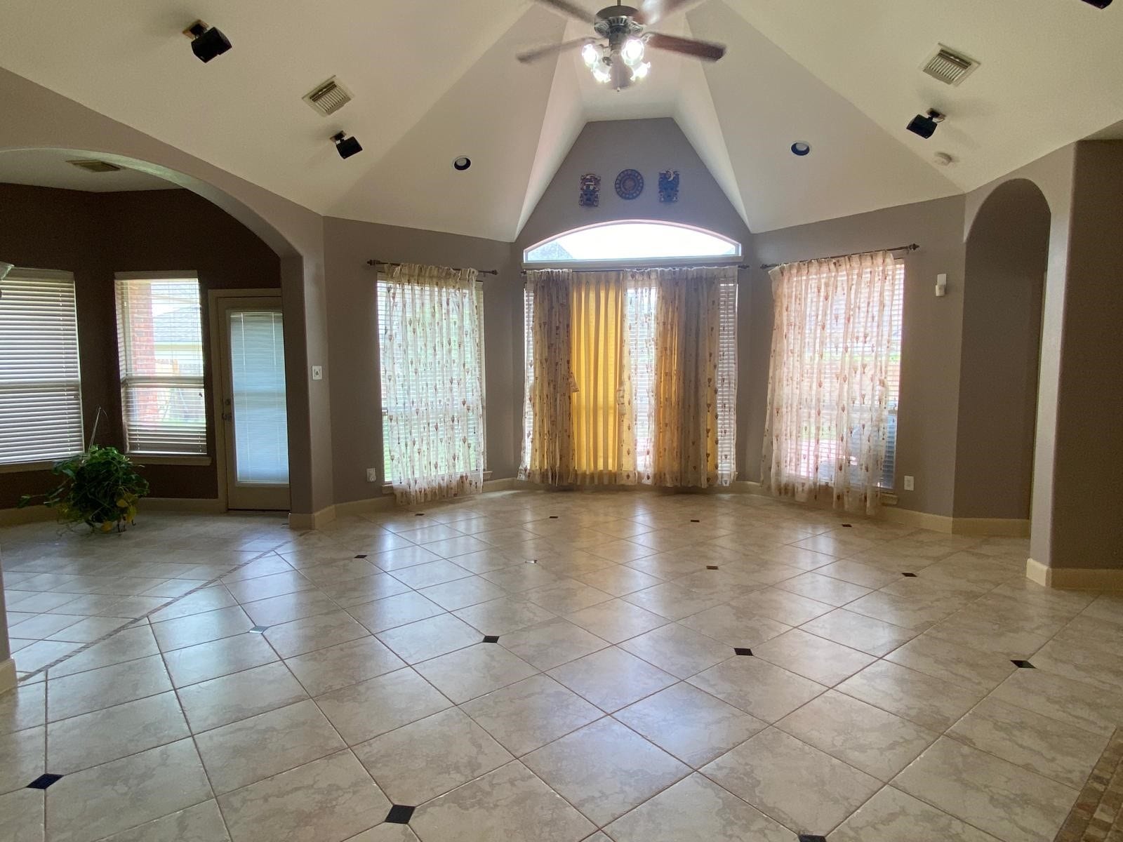 5219 Emerald Trace Court, Sugar Land, TX 77479 5219 Emerald Trace Court, Sugar Land, TX 77479
