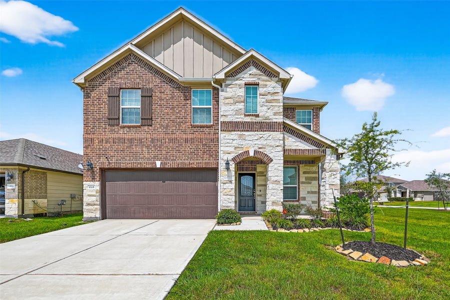 Property photo for 1115 Cloverdale Drive, Rosharon, TX