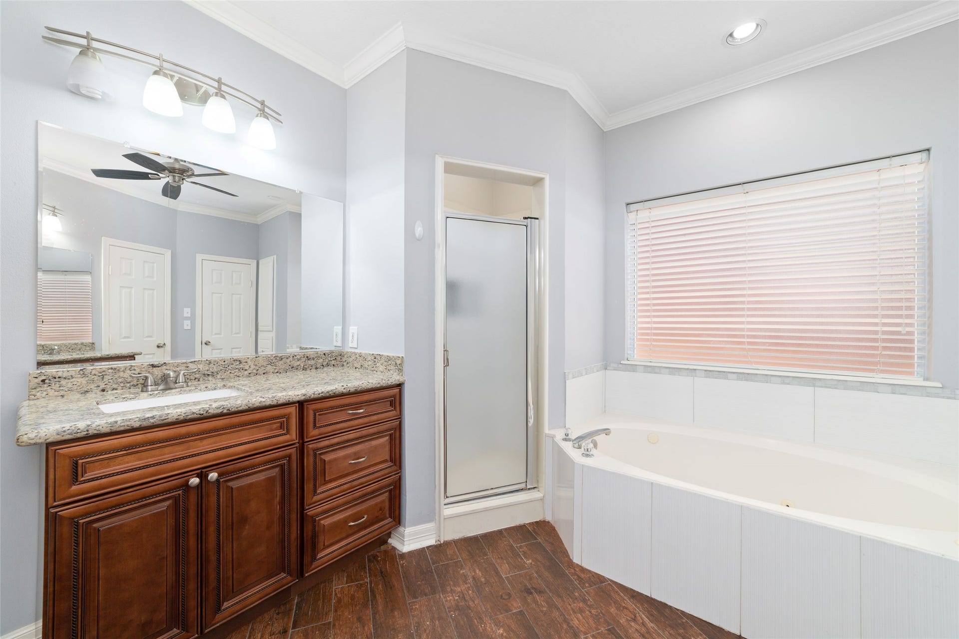 7115 W Hearthstone Green Drive, Houston, TX 77095