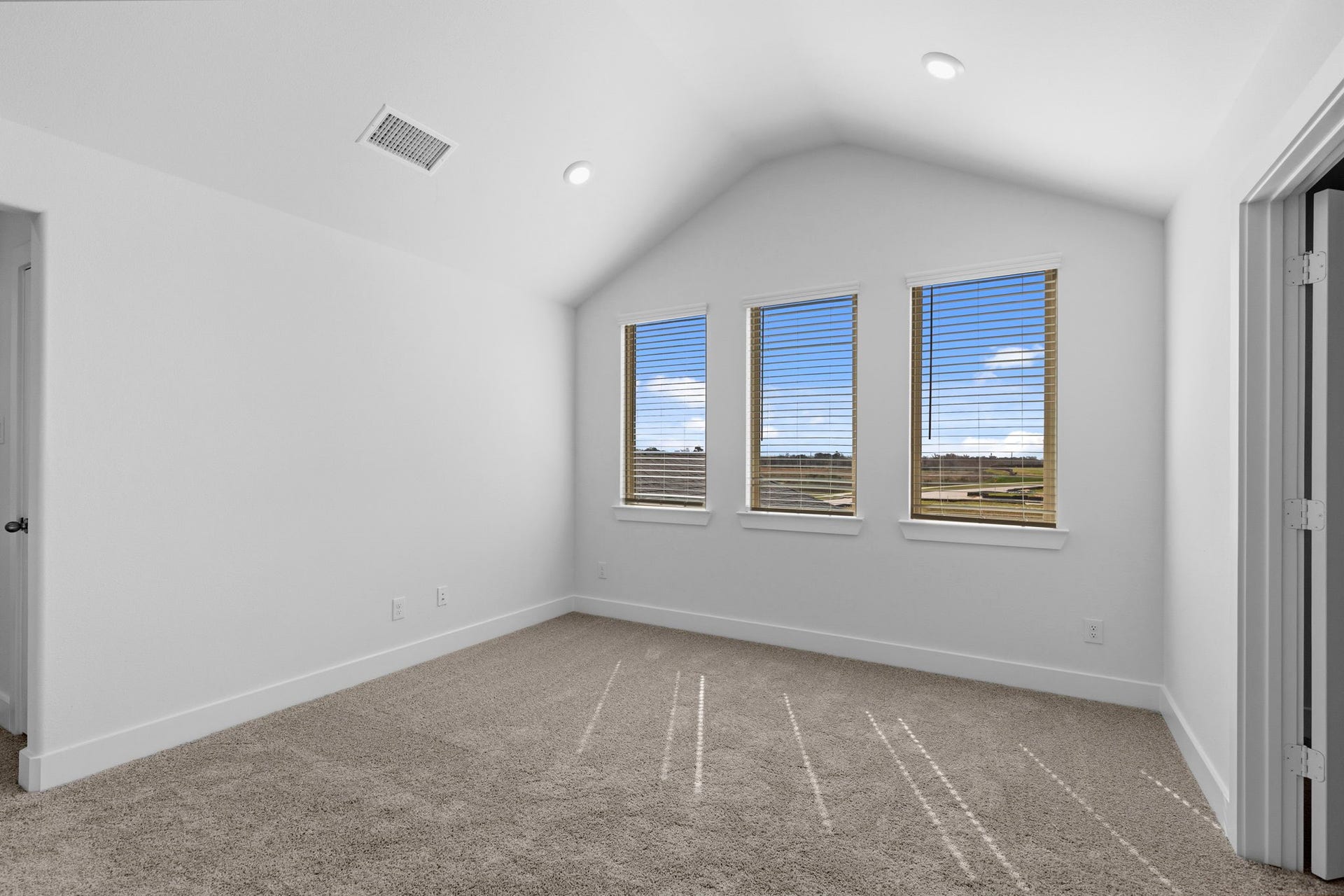 813 Green Ash Way, Waller, TX 77484