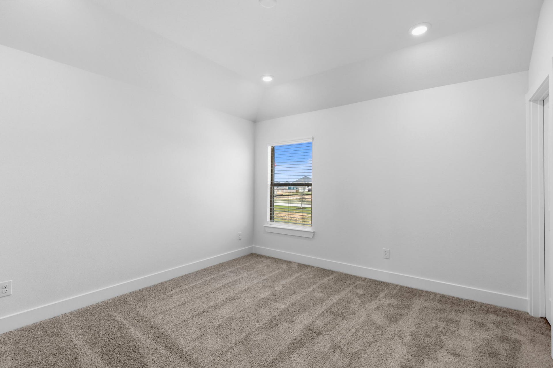 813 Green Ash Way, Waller, TX 77484
