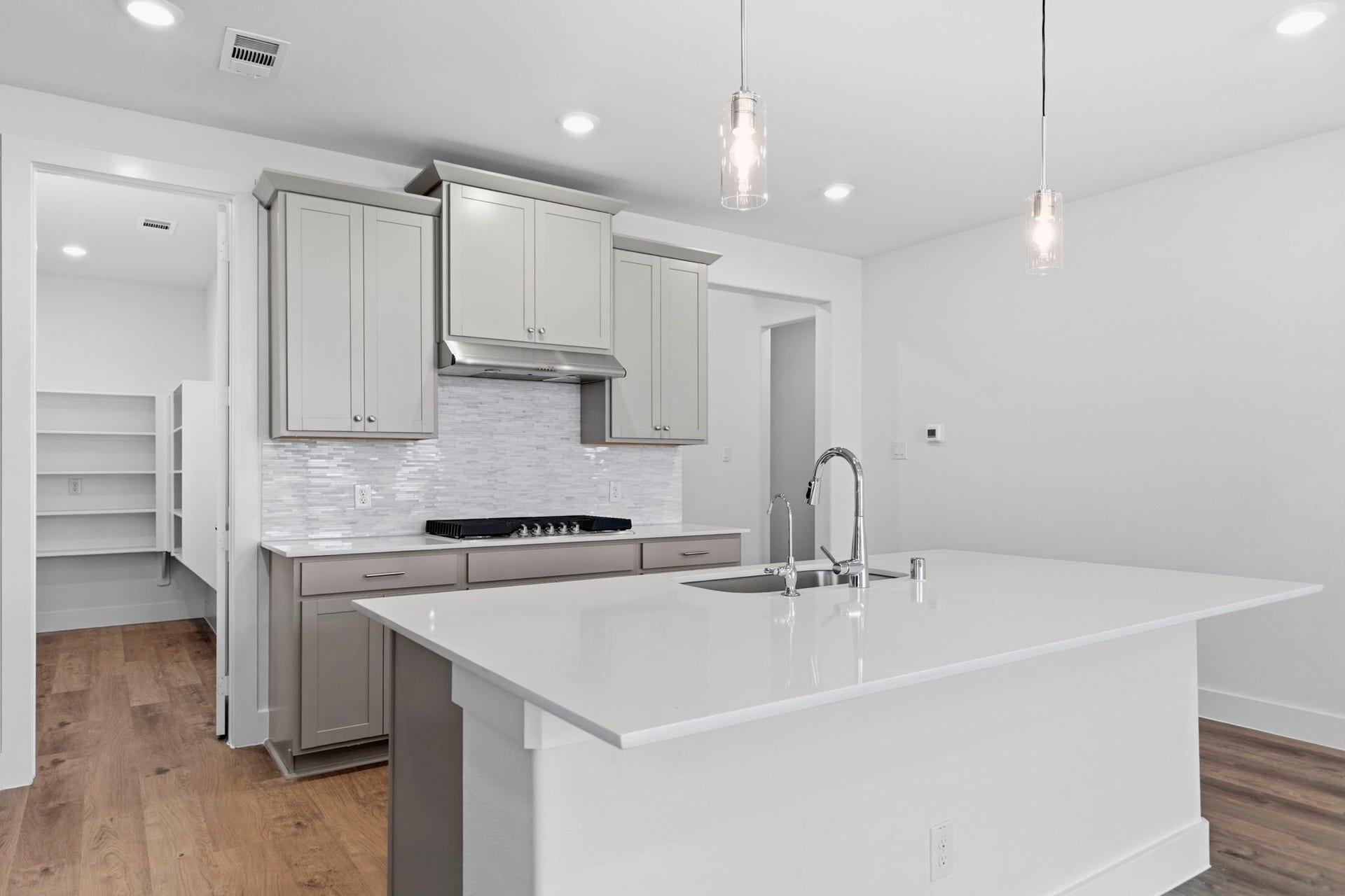 813 Green Ash Way, Waller, TX 77484