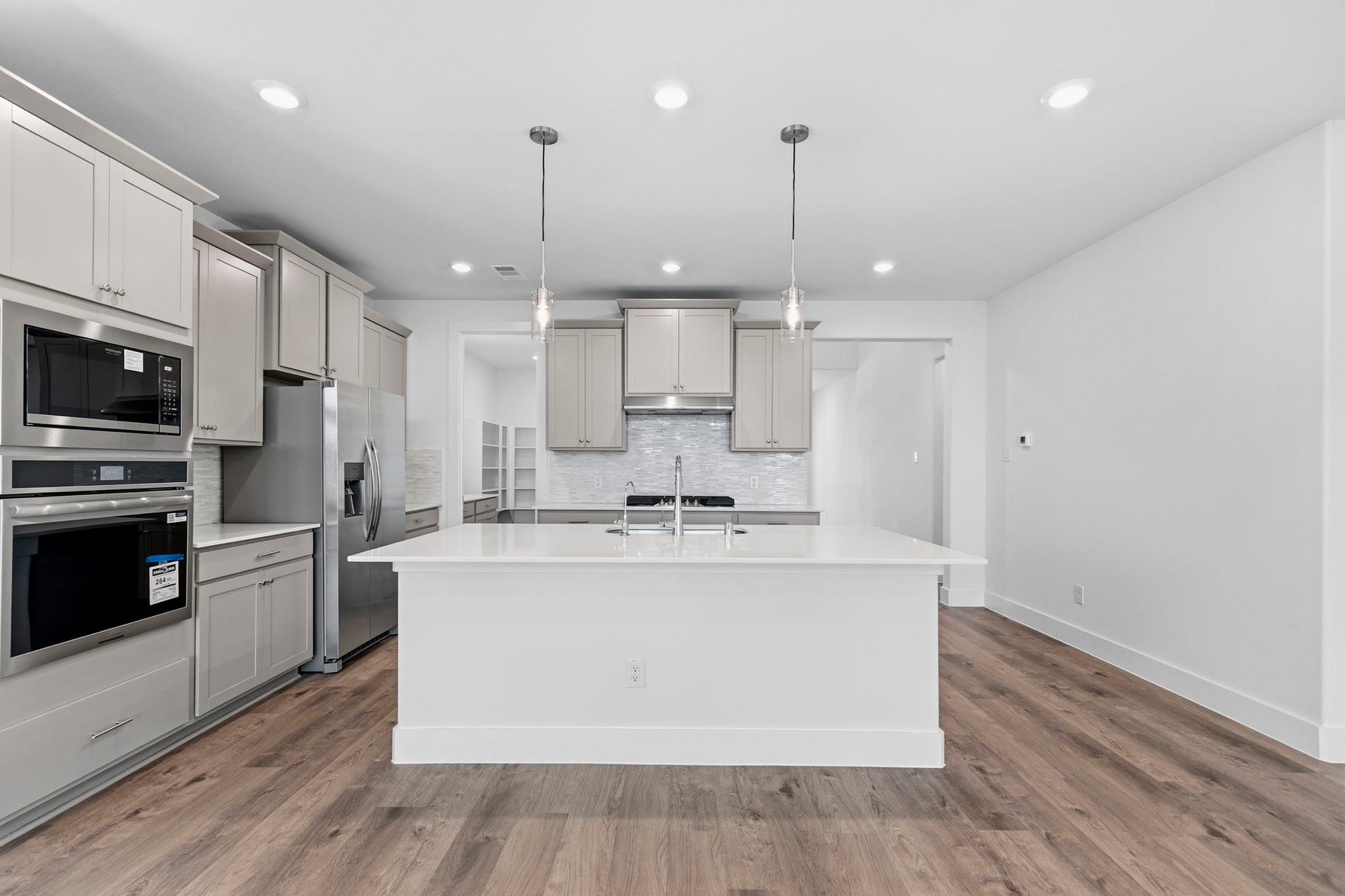 813 Green Ash Way, Waller, TX 77484