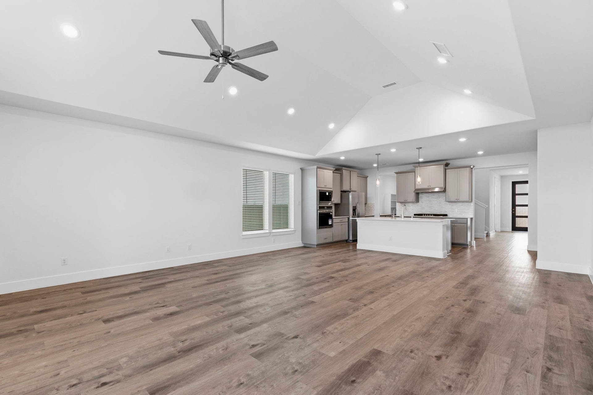 813 Green Ash Way, Waller, TX 77484