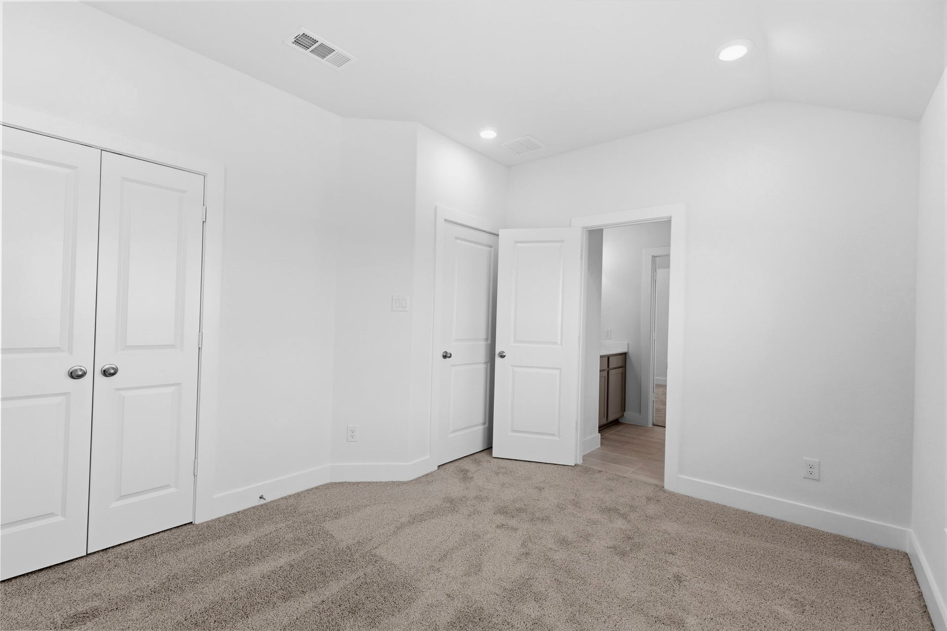 813 Green Ash Way, Waller, TX 77484