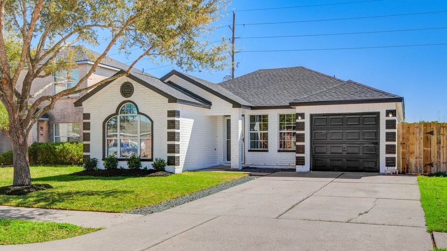 Property photo for 12610 Rio Bravo Street, Rosharon, TX
