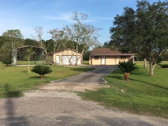Property photo for 5307 Tree Point Road, Santa Fe, TX