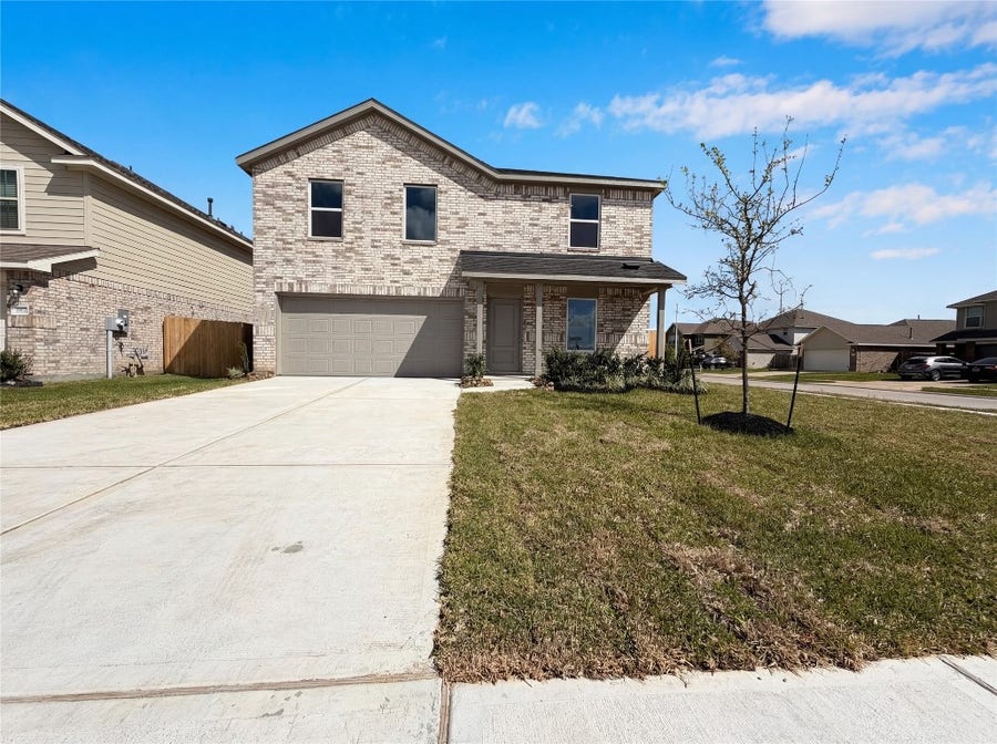 Property photo for 200 Bennett Street, Angleton, TX