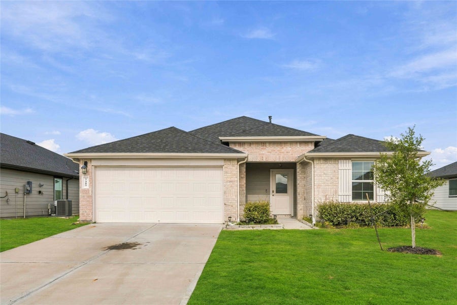 Property photo for 7307 Plains Lodge Lane, Richmond, TX