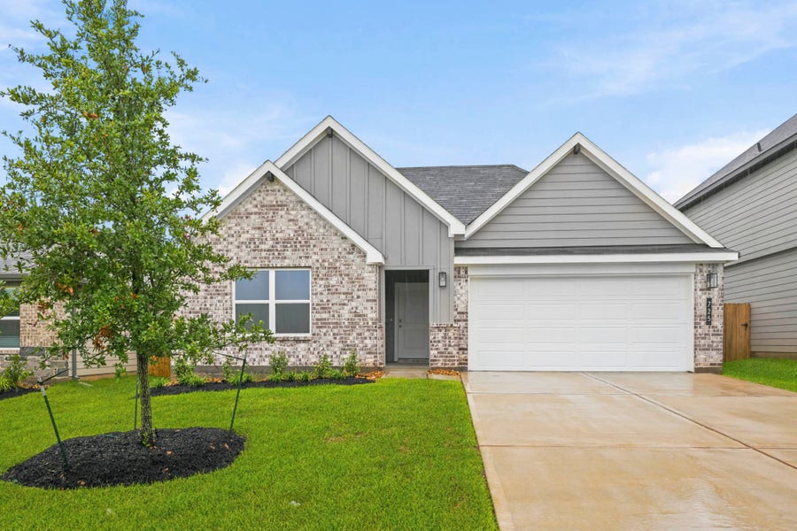 Property photo for 725 Merit Badge Court, Conroe, TX