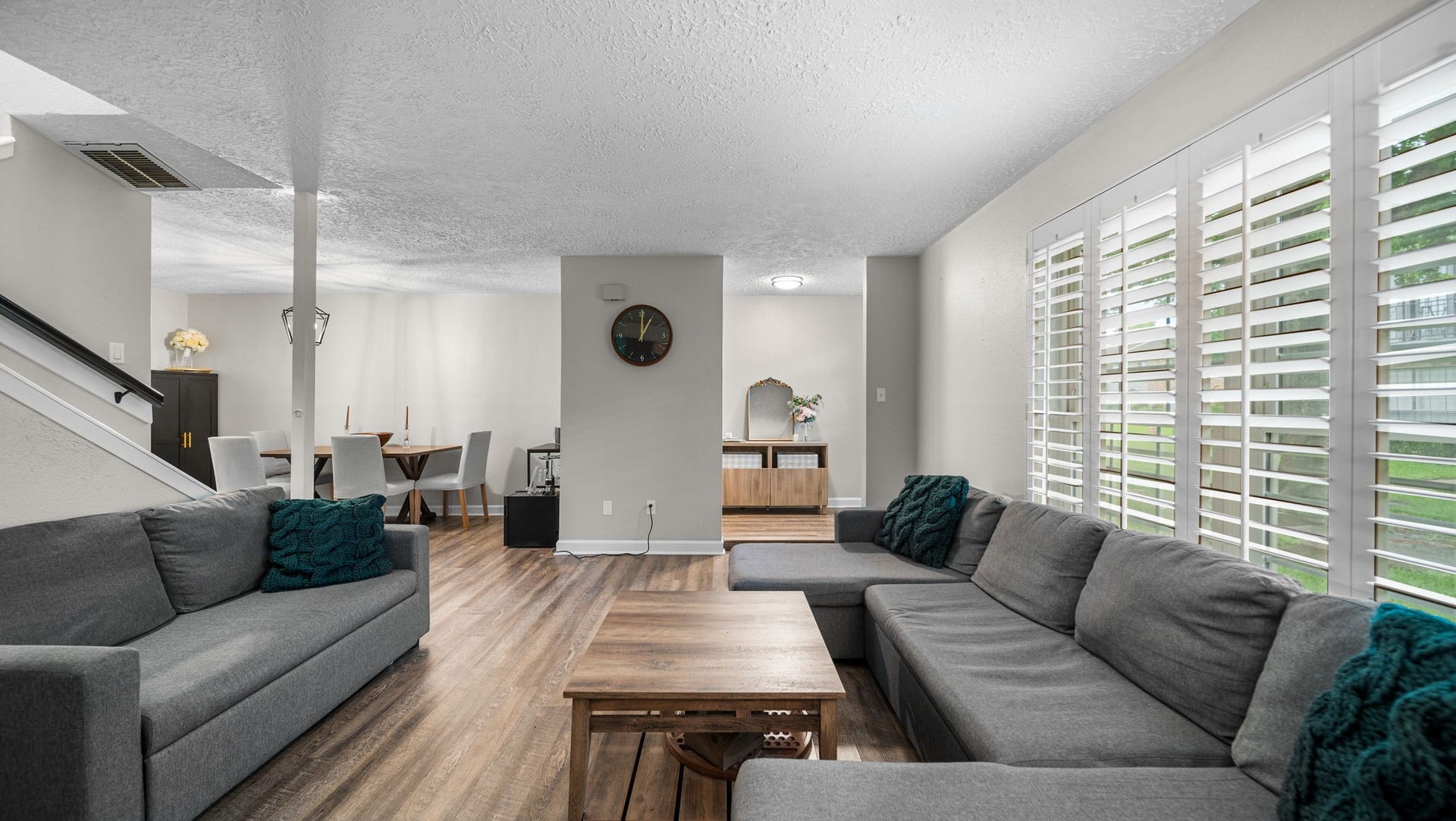 3936 Laura Leigh Drive, Friendswood, TX 77546 3936 Laura Leigh Drive, Friendswood, TX 77546