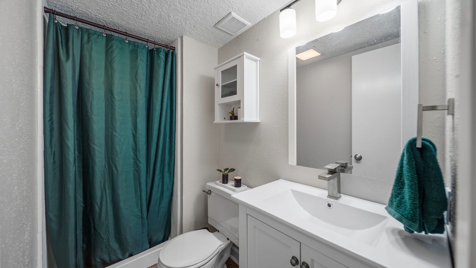 3936 Laura Leigh Drive, Friendswood, TX 77546 3936 Laura Leigh Drive, Friendswood, TX 77546