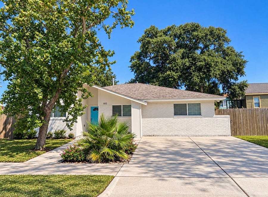 Property photo for 1112 32nd Street, Galveston, TX
