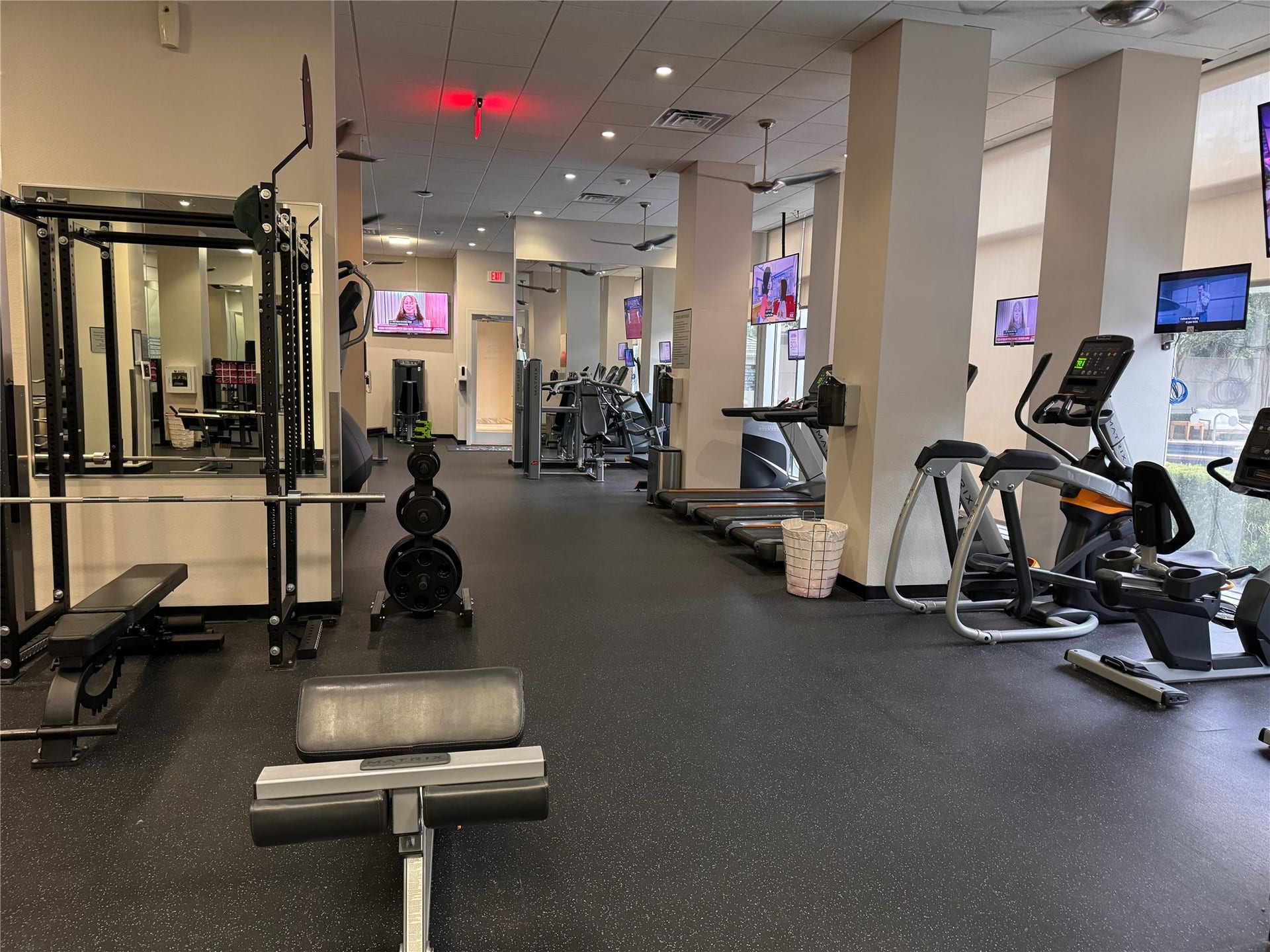 3333 Allen Parkway, #3003, Houston, TX 77019 Drop your gym membership! The Royalton gym has various types of cardio and weight equipment.