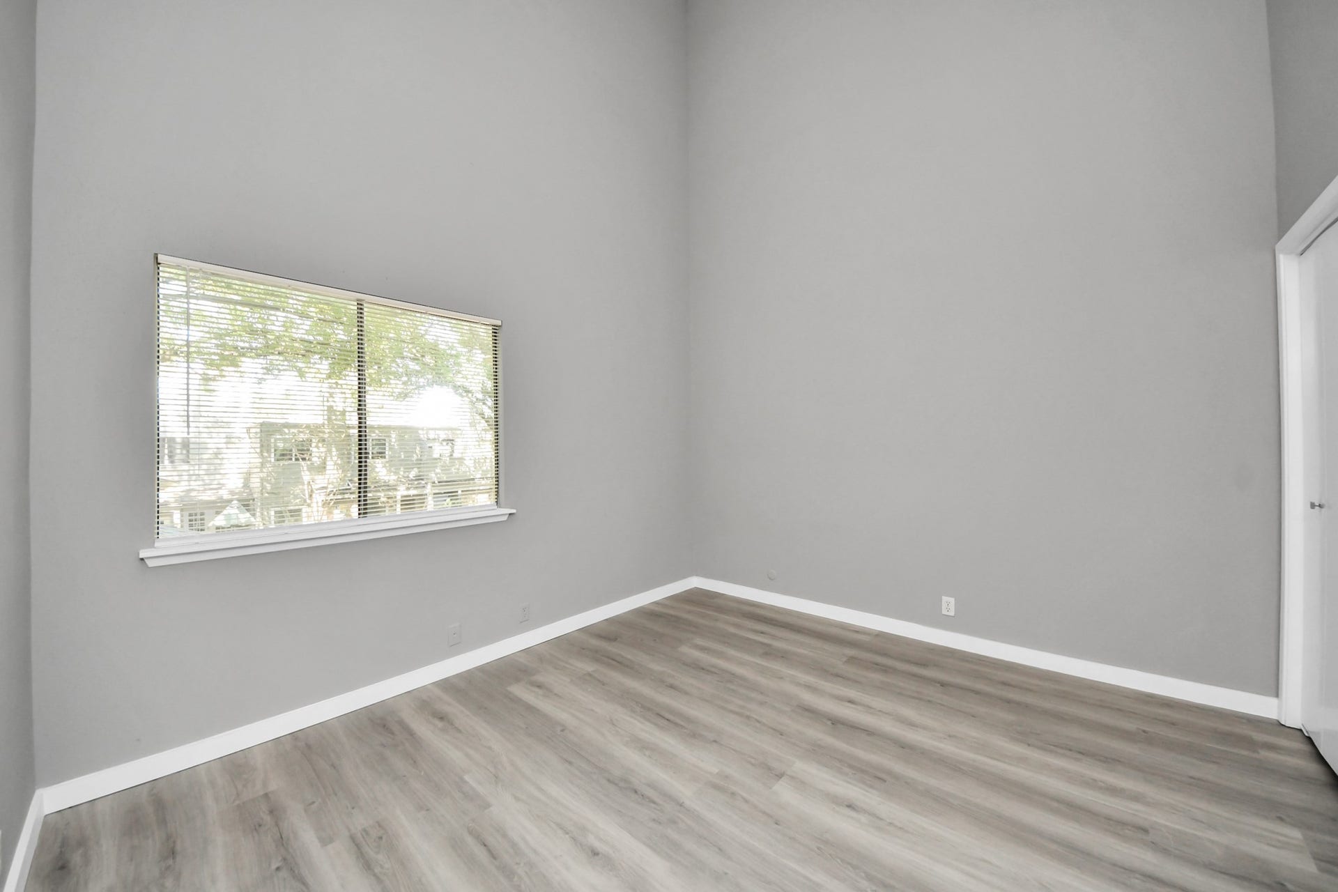 1653 Prairie Mark Lane, Houston, TX 77077 Secondary Bedroom!