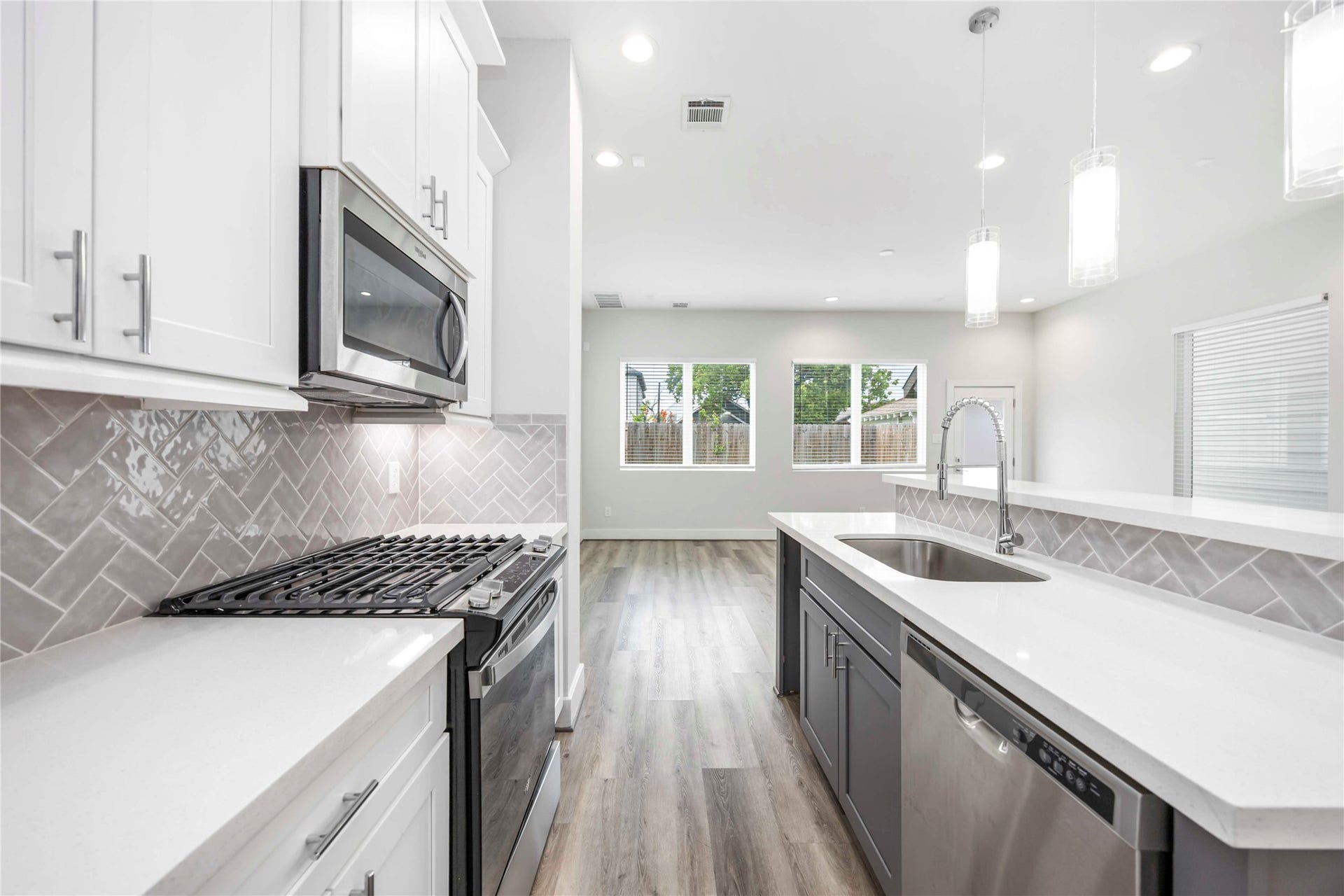 1411 Bigelow Street, Houston, TX 77009