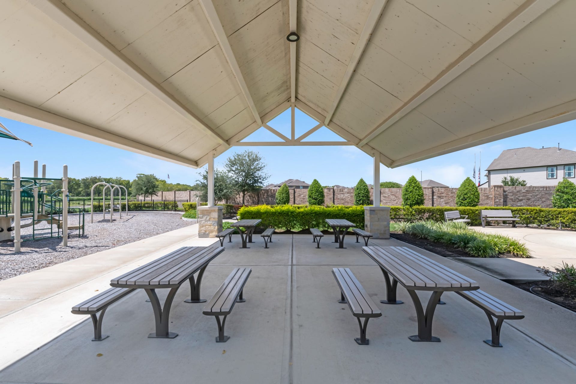 815 Orchard Vale Road, Rosharon, TX 77583
