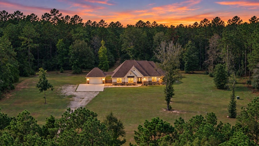 Property photo for 21113 Hereford Way, Cleveland, TX