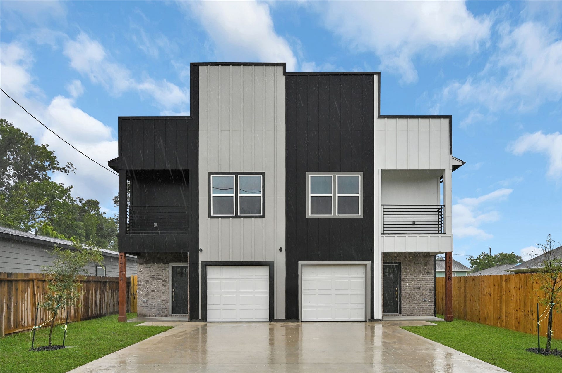 7415 Hezekiah Ln, #B, Houston, TX 77088 Attached garage and extended driveway