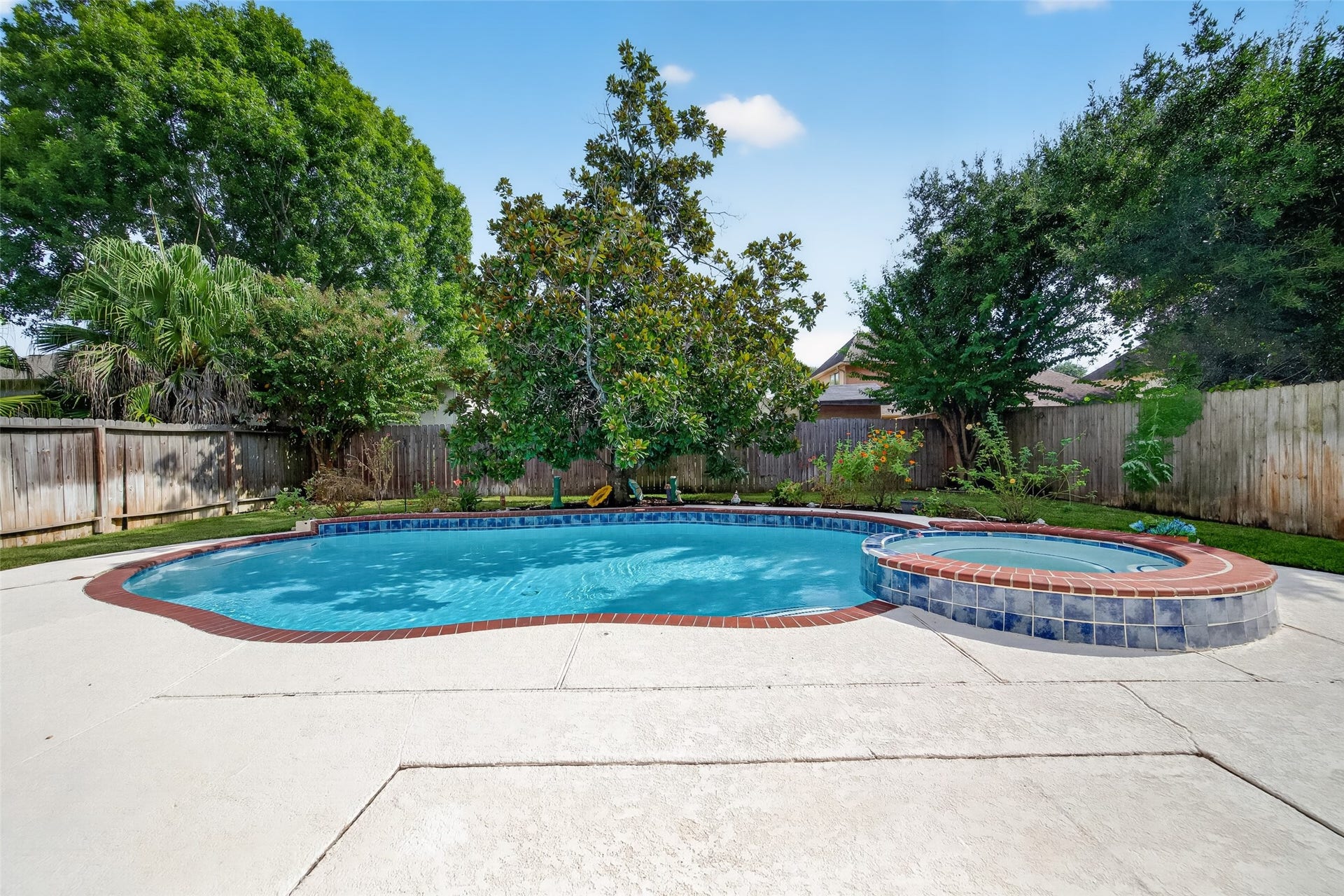 16511 Dawncrest Way, Sugar Land, TX 77498 16511 Dawncrest Way, Sugar Land, TX 77498