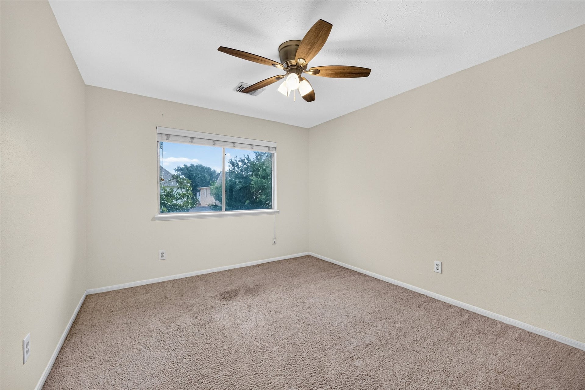 16511 Dawncrest Way, Sugar Land, TX 77498 16511 Dawncrest Way, Sugar Land, TX 77498