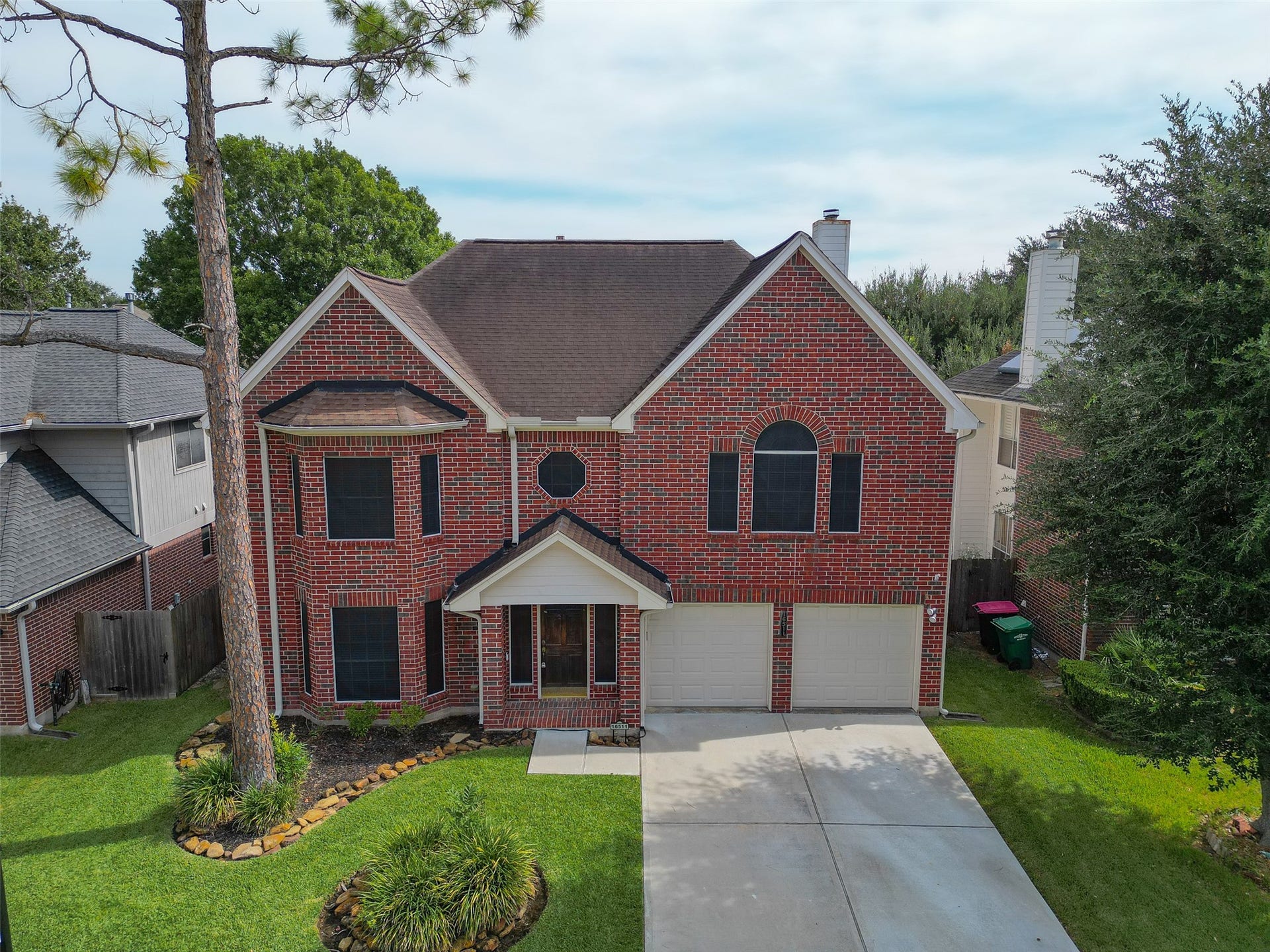 16511 Dawncrest Way, Sugar Land, TX 77498 16511 Dawncrest Way, Sugar Land, TX 77498