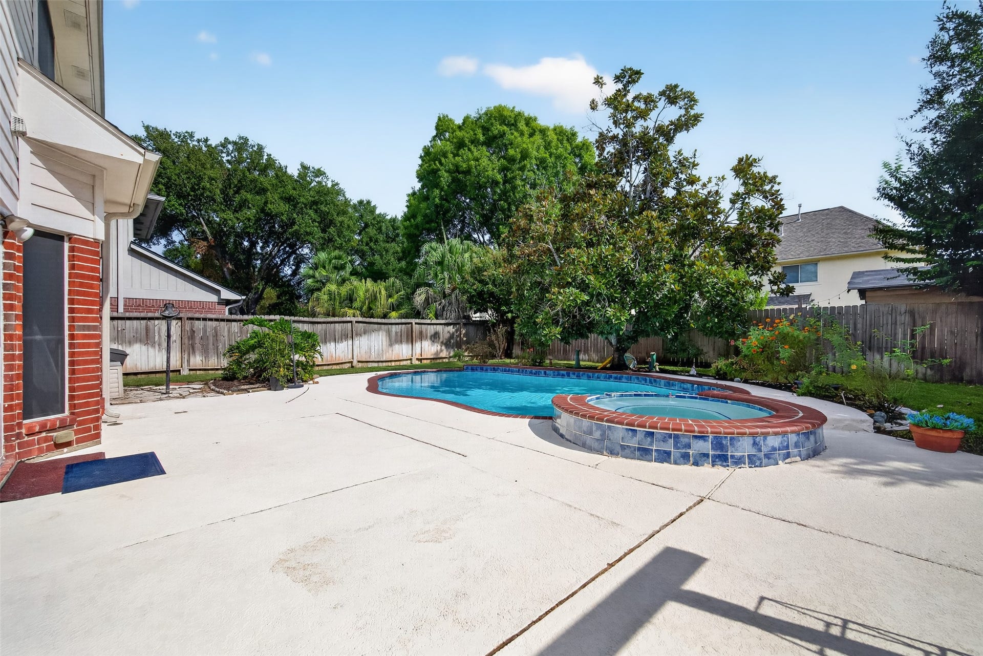16511 Dawncrest Way, Sugar Land, TX 77498 16511 Dawncrest Way, Sugar Land, TX 77498