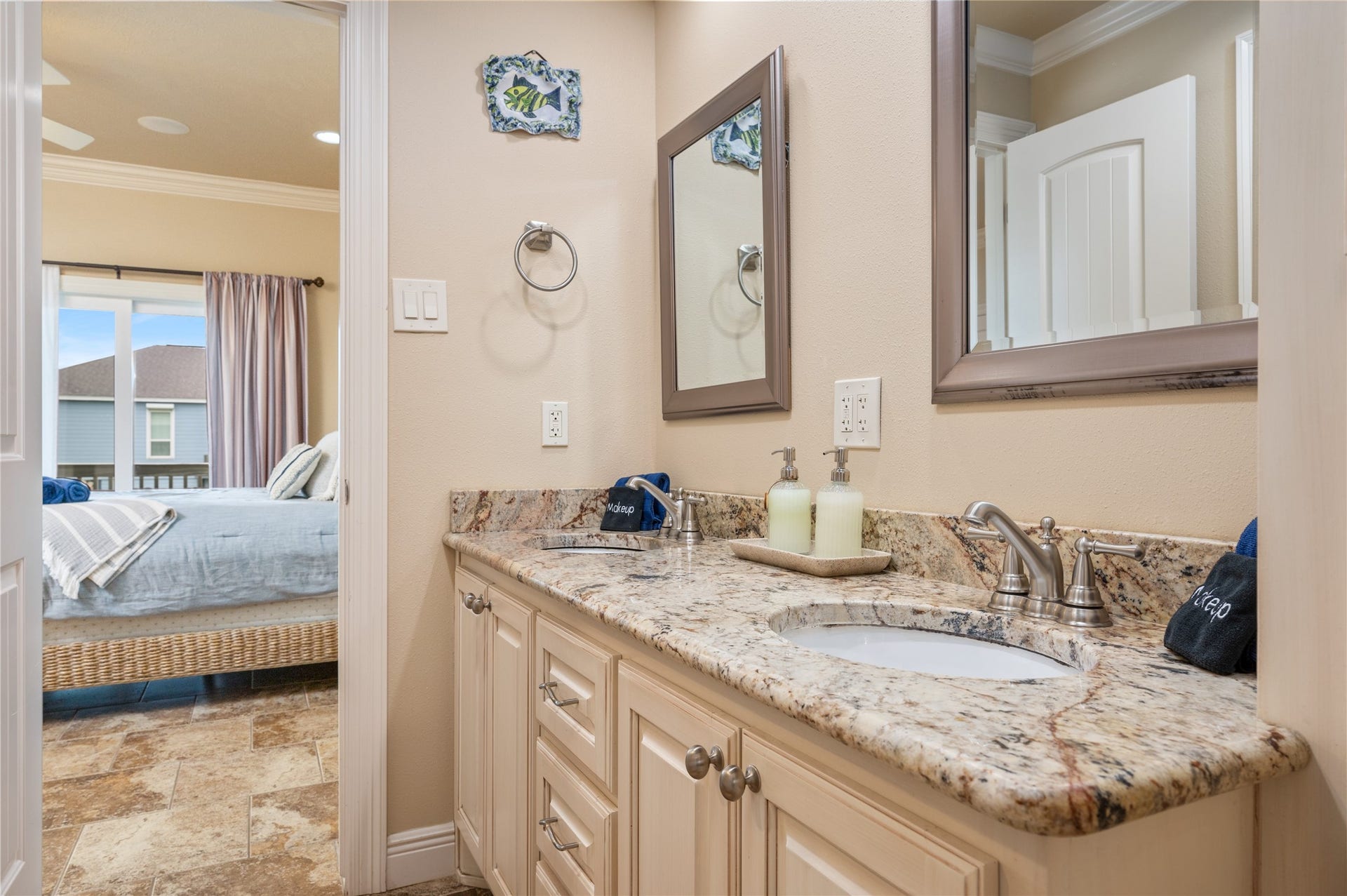 819 Eastview, Crystal Beach, TX 77650 Jack and Jill bathroom between Bedrooms 2 and Bedroom 3