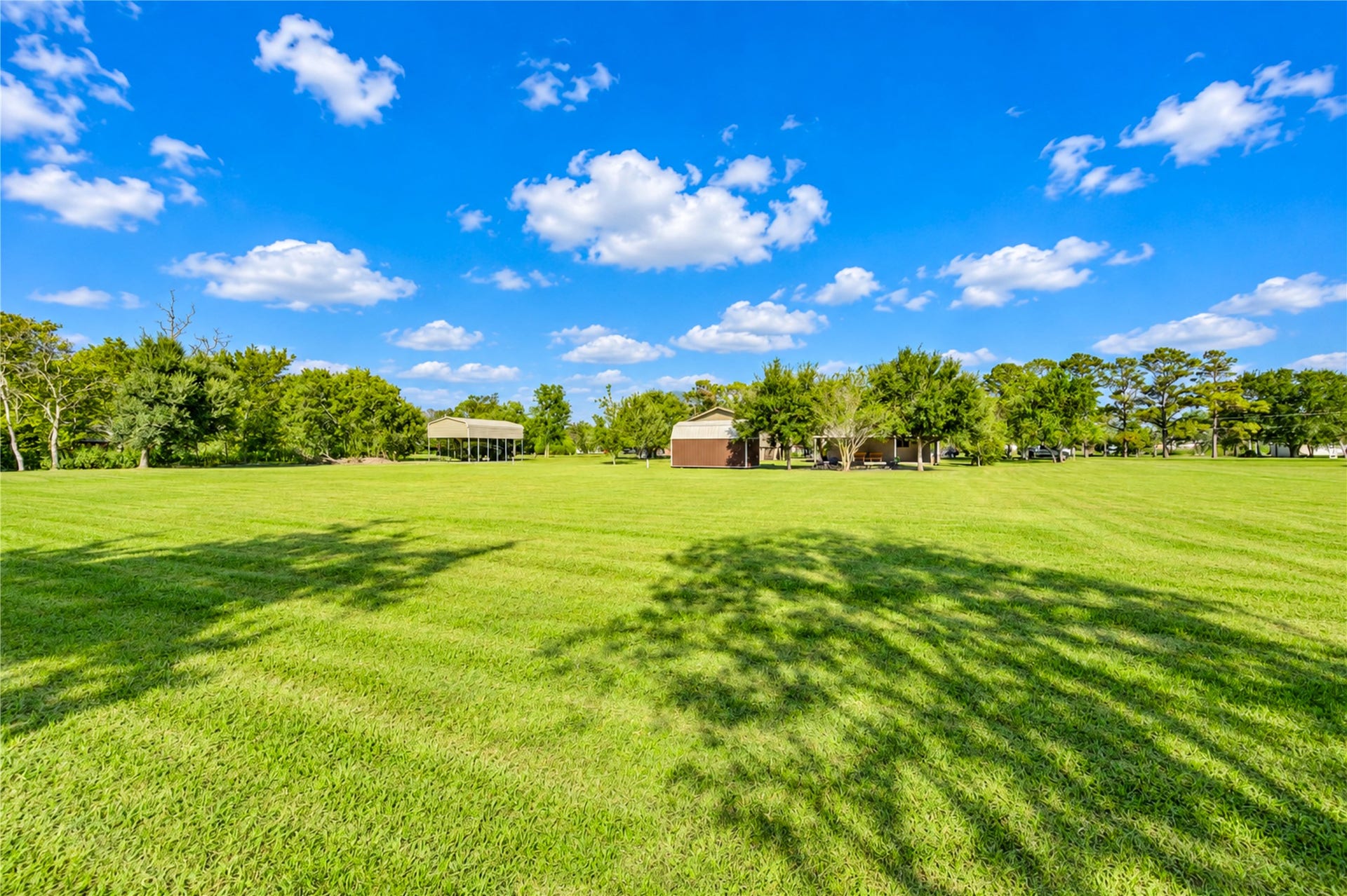 11605 Strom, Dickinson, TX 77539
