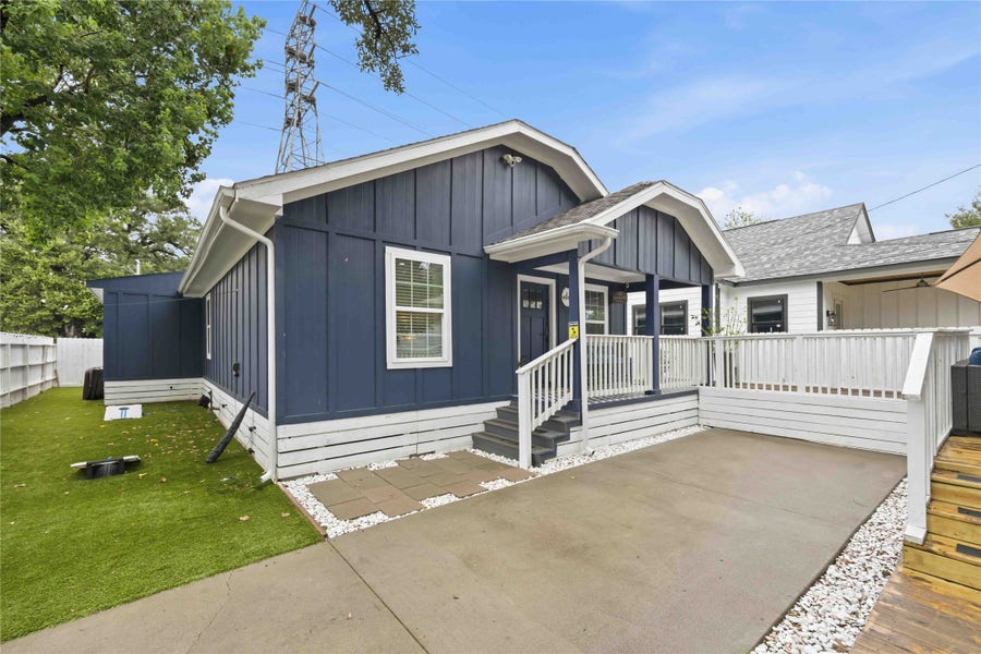 Property photo for 1602 Luzon Street, Houston, TX