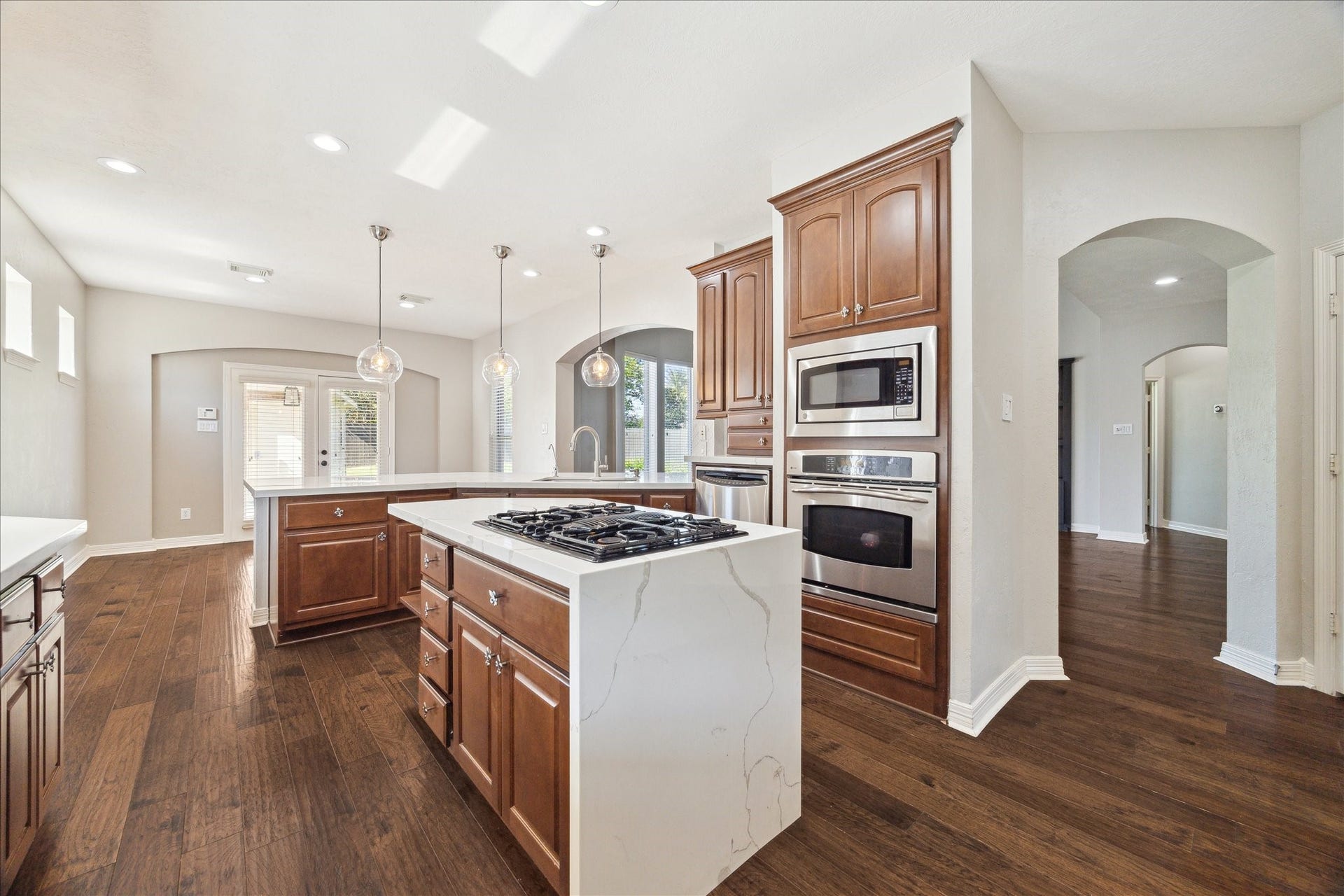 12006 Arcadia Bend Lane, Houston, TX 77041 New neutral colors throughout & LED lighting 2025