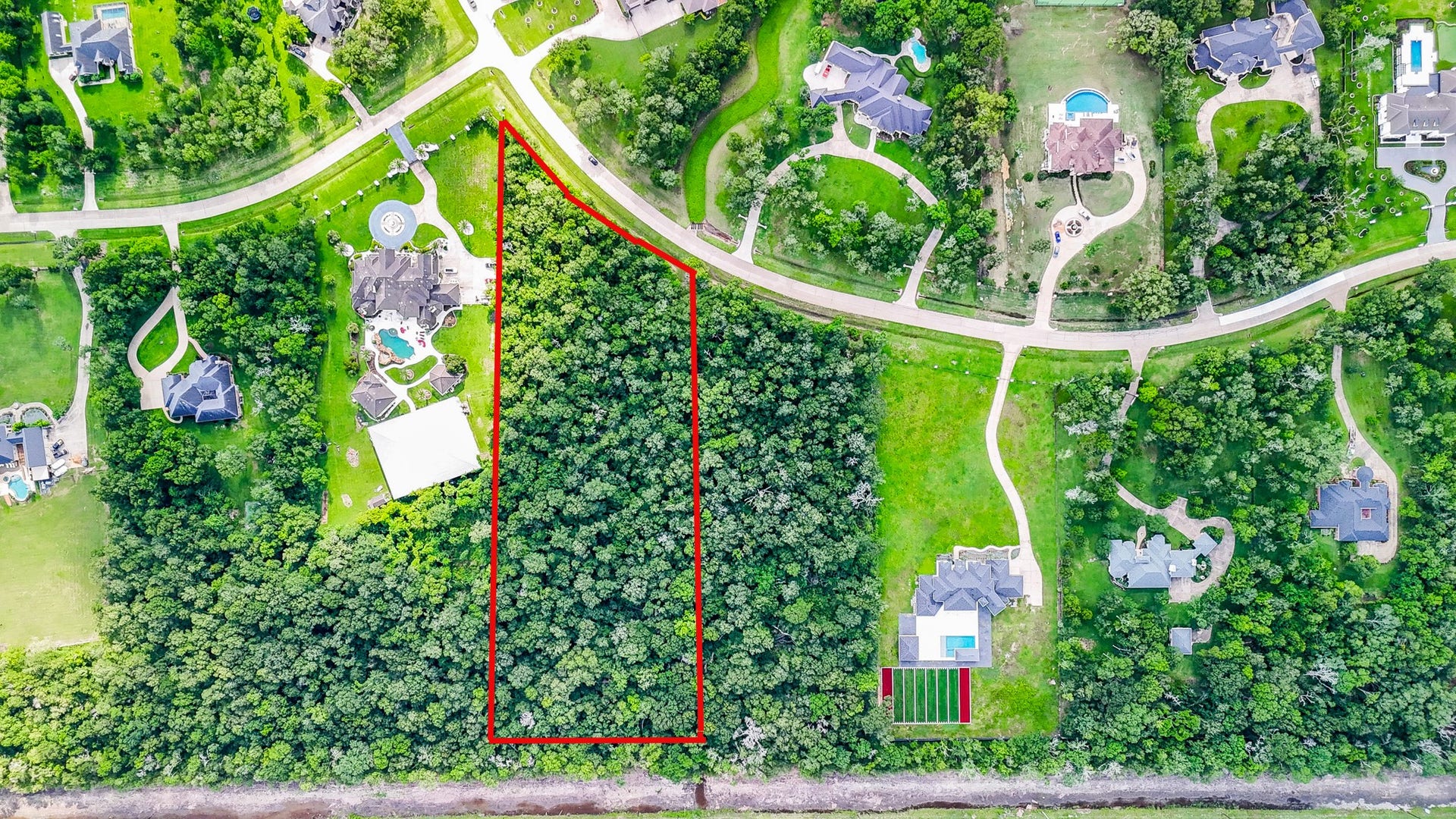 8331 Thompson Lake Drive, Missouri City, TX 77459 8331 Thompson Lake Drive, Missouri City, TX 77459