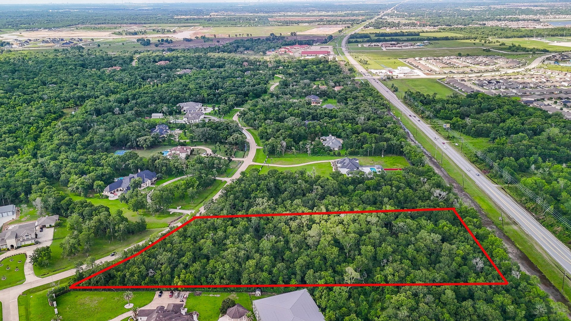 8331 Thompson Lake Drive, Missouri City, TX 77459 8331 Thompson Lake Drive, Missouri City, TX 77459