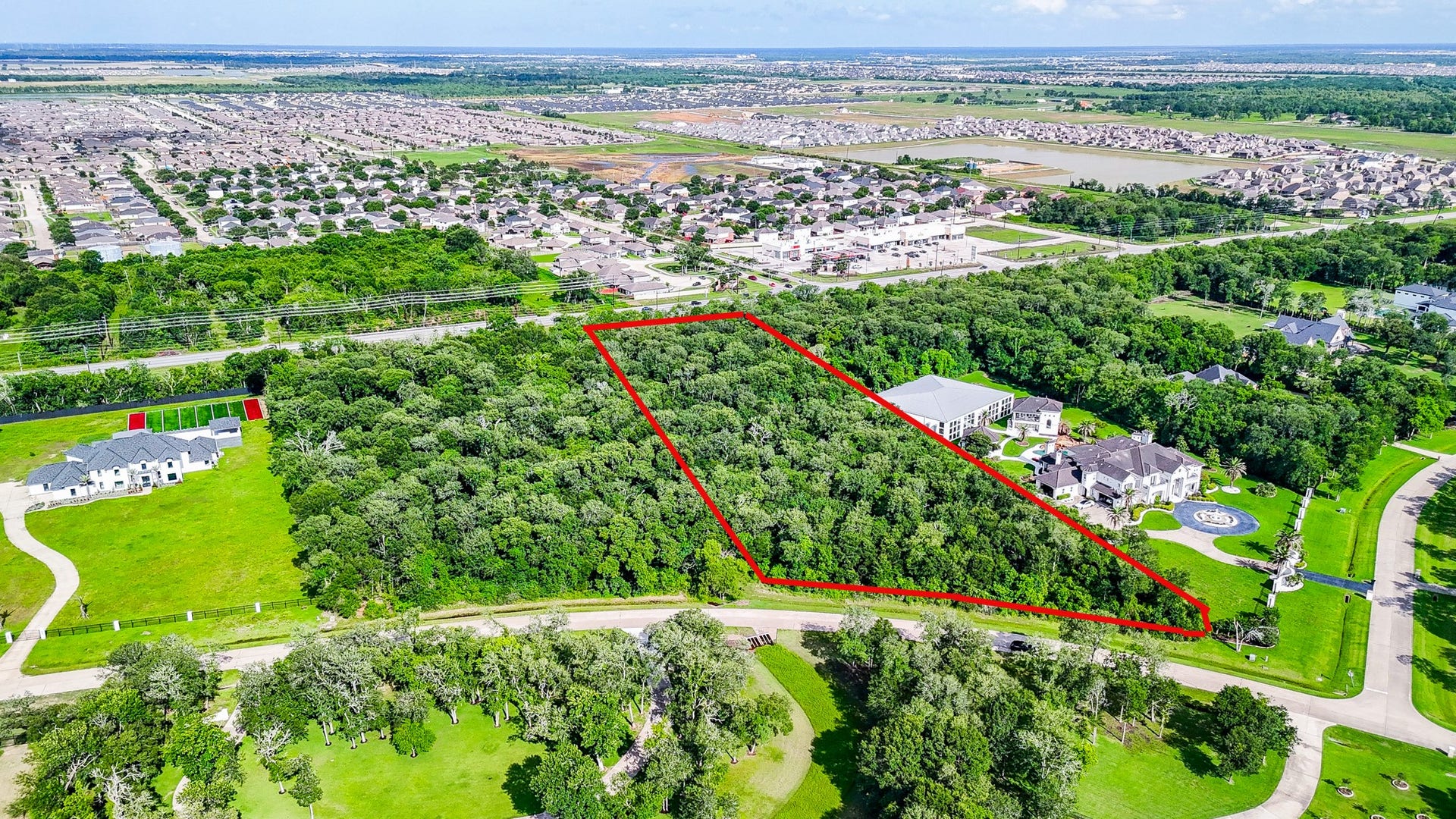 8331 Thompson Lake Drive, Missouri City, TX 77459 8331 Thompson Lake Drive, Missouri City, TX 77459