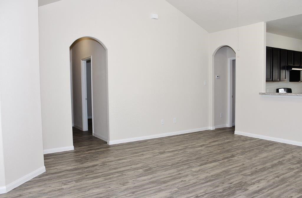 12315 Roy Mix Bohn Lane, Houston, TX 77044 Photos may be representative of the floor plan and not the exact home. Finishes, layout, and features of the actual property for lease may vary.