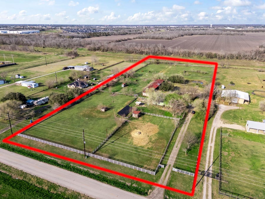 Property photo for 6119 Koeblen Road, Richmond, TX