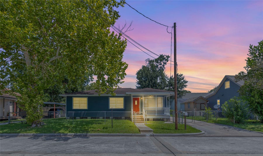 Property photo for 515 2nd Street, Humble, TX