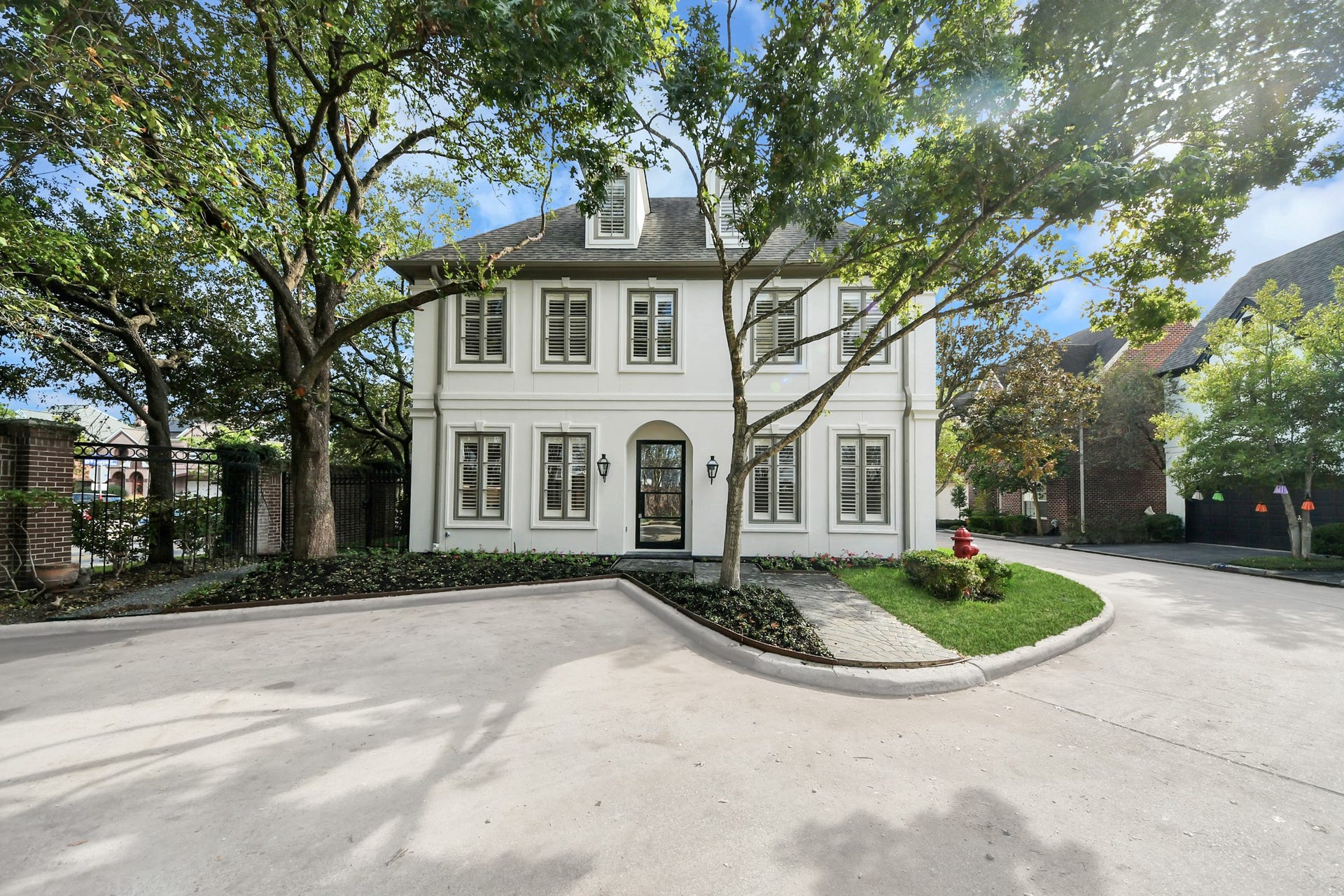 5601 Jane Austen Street, Houston, TX 77005 5601 Jane Austen Street, Houston, TX 77005