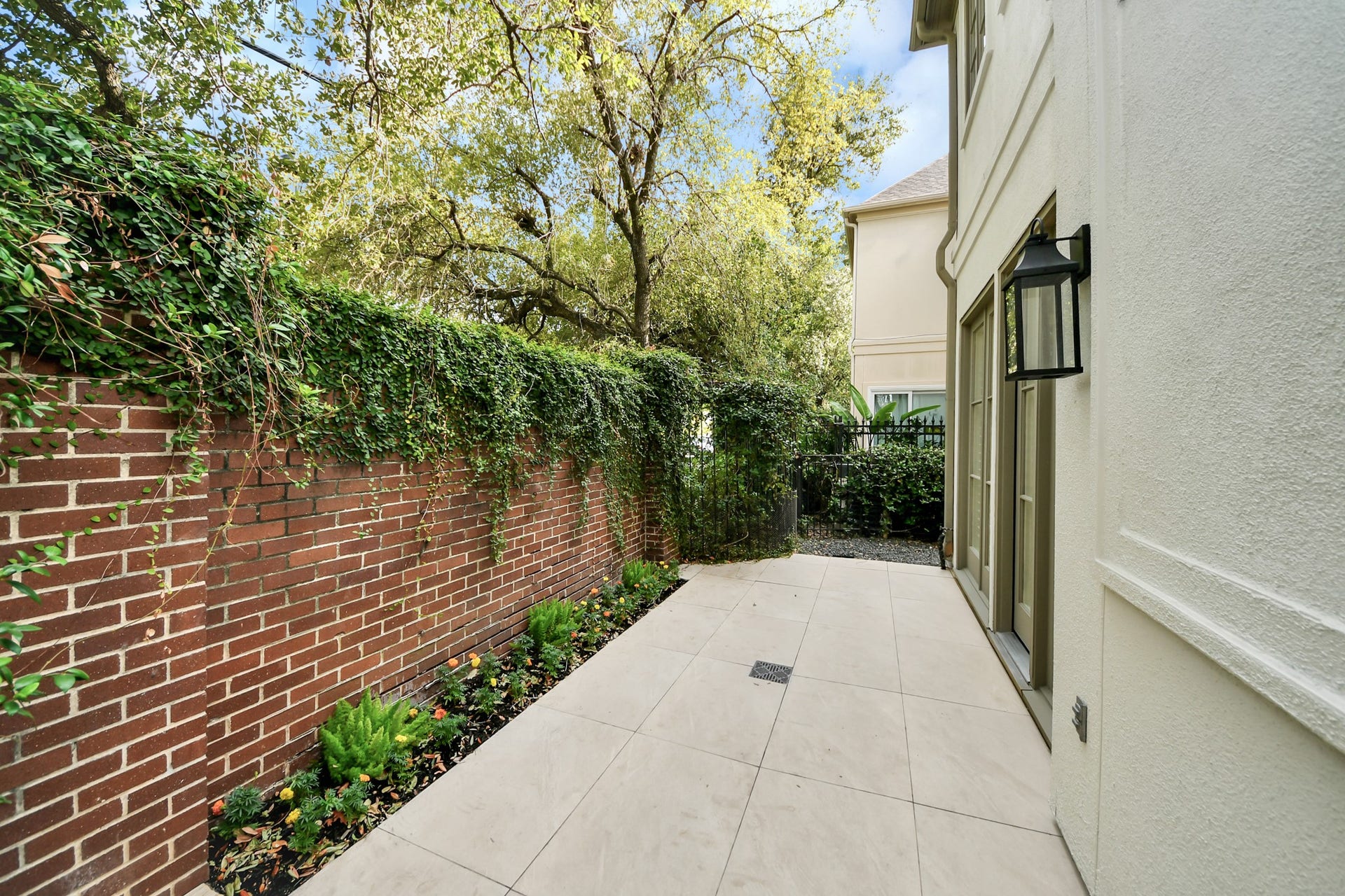 5601 Jane Austen Street, Houston, TX 77005 5601 Jane Austen Street, Houston, TX 77005