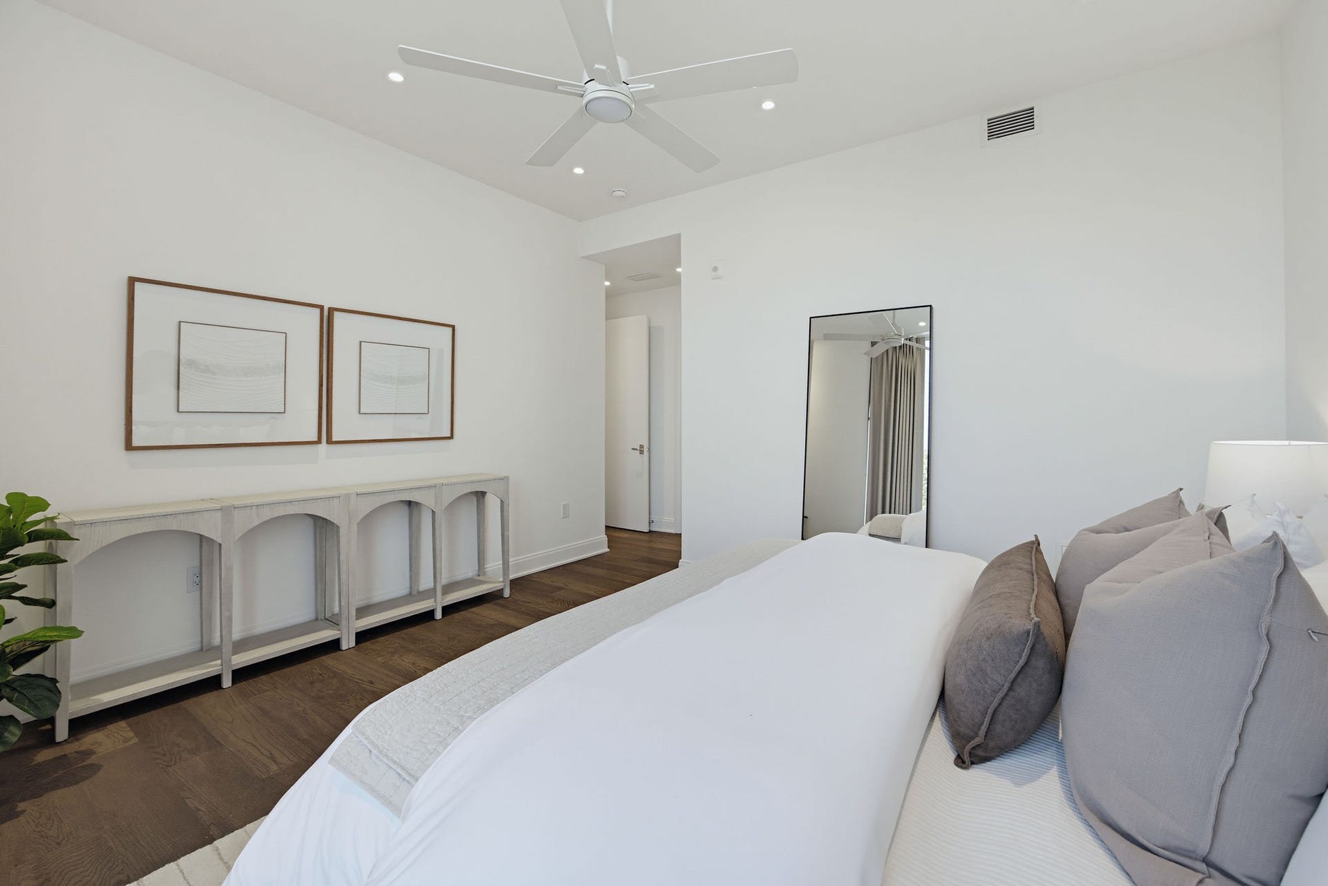 2323 W Main Street, #401, Houston, TX 77098 2323 W Main Street, #401, Houston, TX 77098