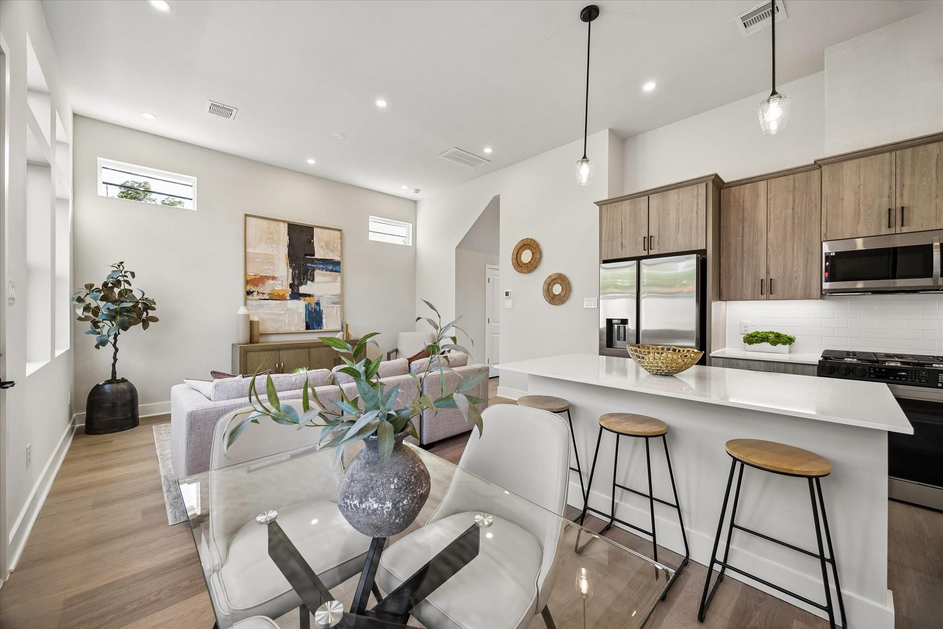 This photo is of the Haven at Highland Model Home at 6702 Zaken (Floor Plan B), and may depict upgrades not included in the standard finishes for this listing.