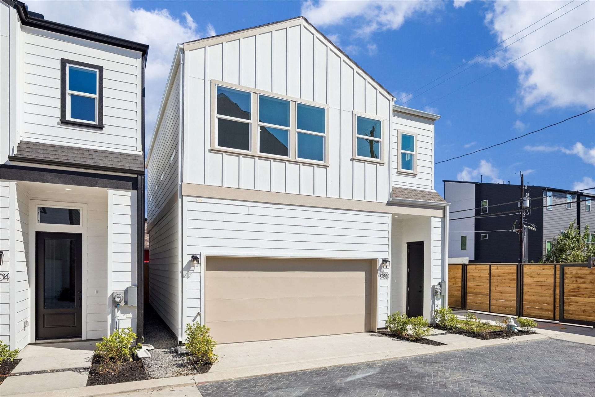 This photo is of the Haven at Highland Model Home at 6702 Zaken (Floor Plan B), and may depict upgrades not included in the standard finishes for this listing.