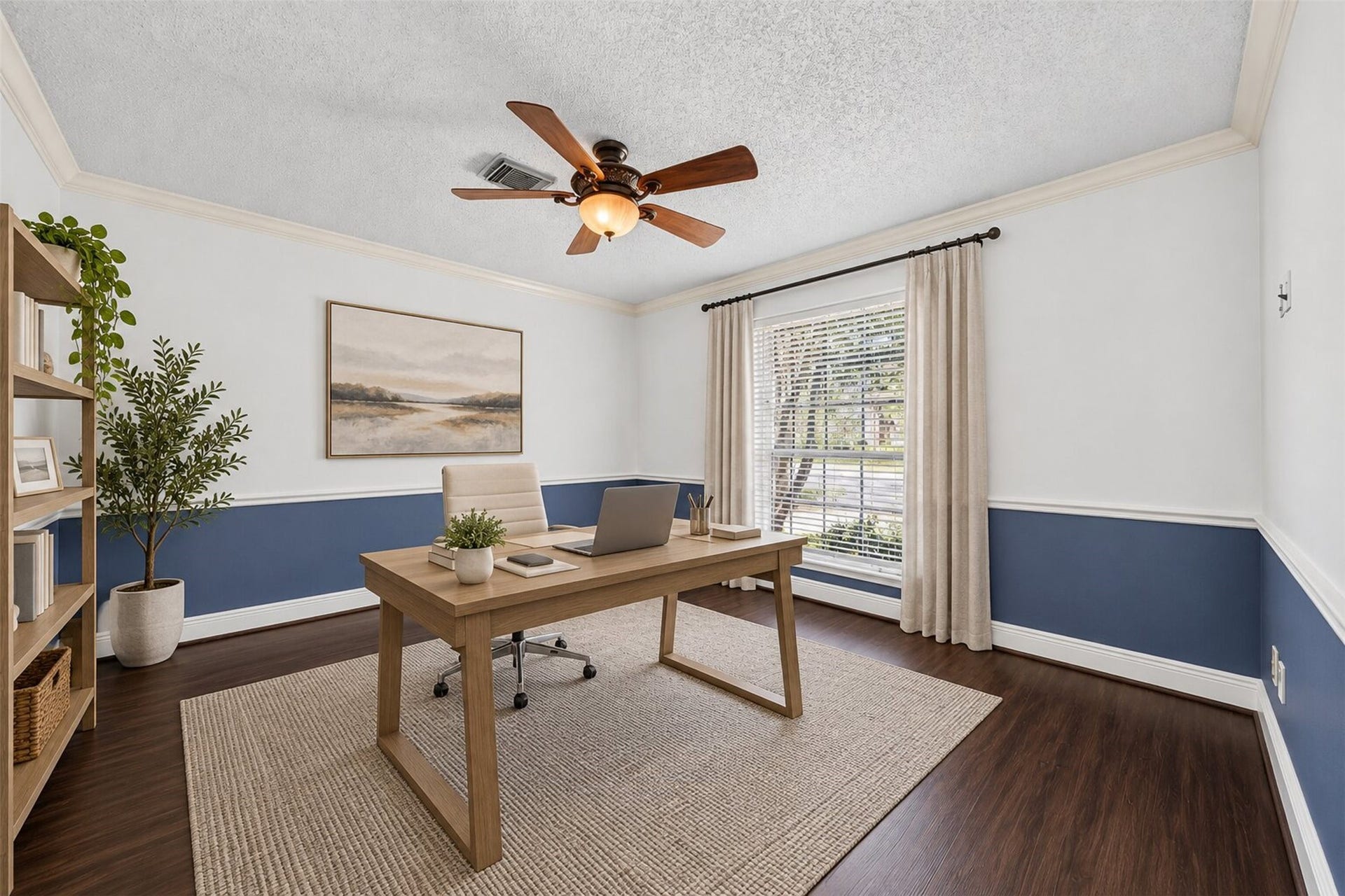 10215 Minturn Lane, Houston, TX 77064 Virtually staged flex room showcasing its potential as a home office or workspace.