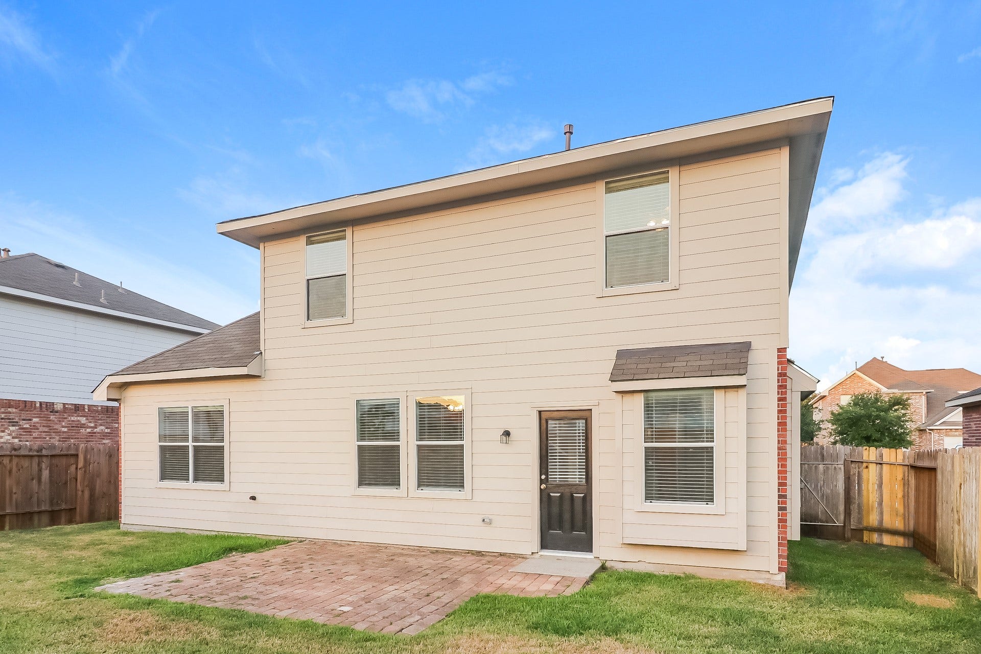 8414 Parapet Place, Rosharon, TX 77583 8414 Parapet Place, Rosharon, TX 77583