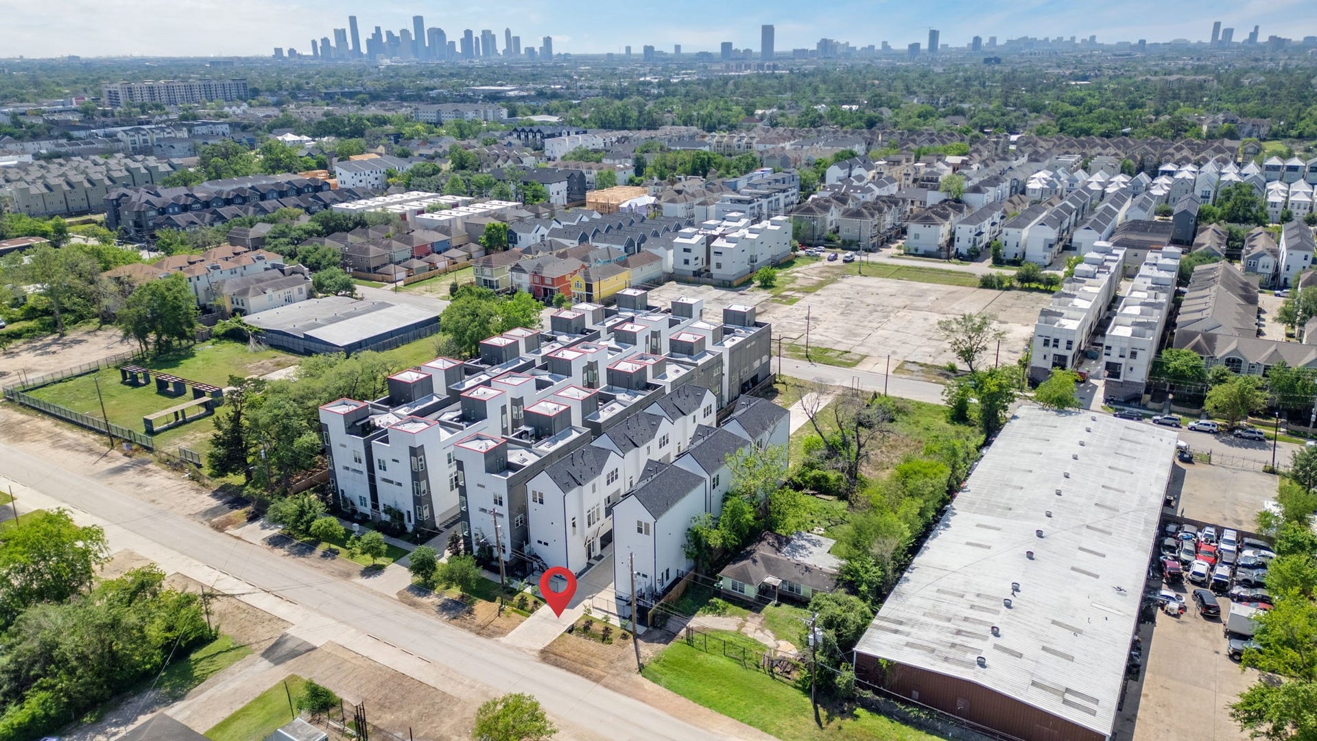 1177 W 19th Street, Houston, TX 77008 1177 W 19th Street, Houston, TX 77008