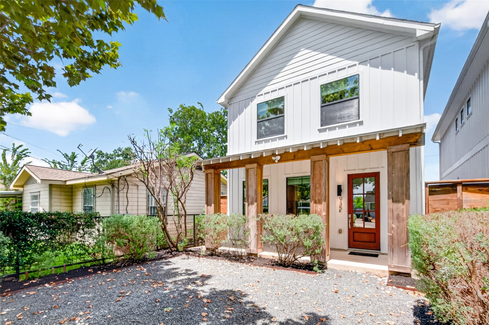935 Bunton Street, Houston, TX 77009 935 Bunton Street, Houston, TX 77009