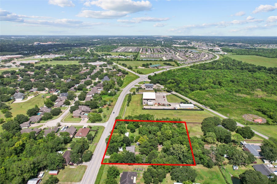 Property photo for 2305 Fm 1462 Road, Alvin, TX