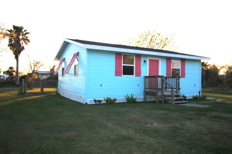 Property photo for 1061 O'Neil Road, Crystal Beach, TX