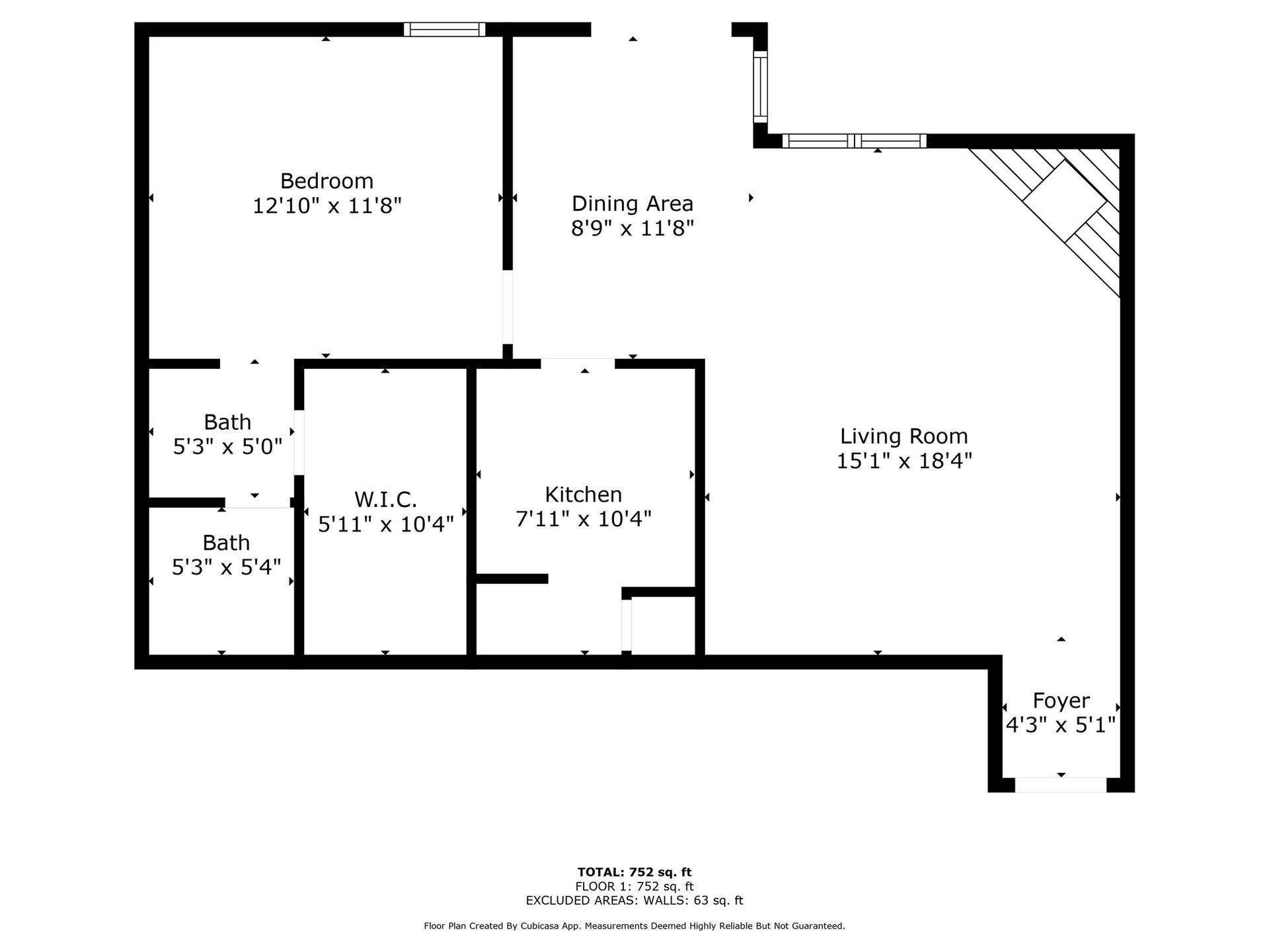 This floor plan features a 752 sq. ft. space.