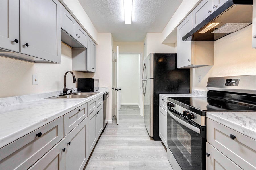 Property photo for 9700 Leawood Boulevard, #201, Houston, TX